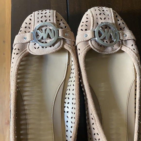 Michael Kors size 10 flat - Picture 4 of 4